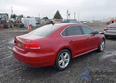 2015 Volkswagen Passat 2.0L Tdi Se z USA, uszkodzony, nr VIN 1VWBV7A33FC086680